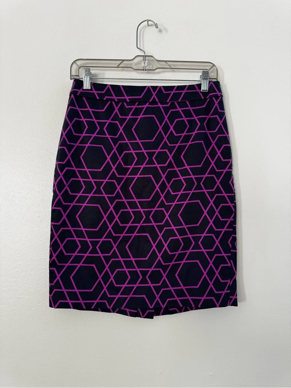 J Crew Pencil Skirt Navy Blue Magenta Pink Geometric Pattern NWT Size 2